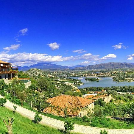Hotel Shpija E Gjyshit Canaj Dış mekan fotoğraf