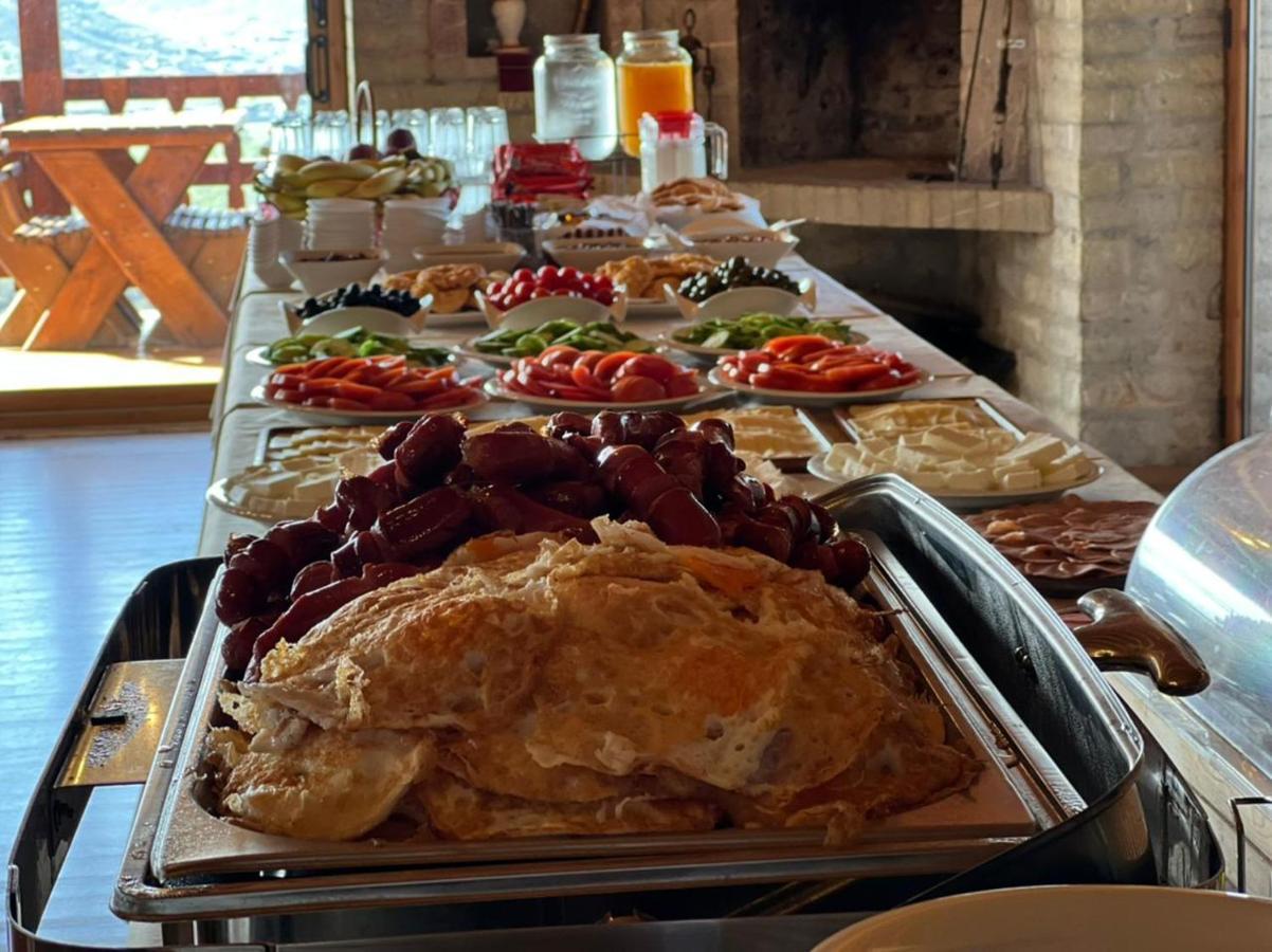 Hotel Shpija E Gjyshit Canaj Dış mekan fotoğraf