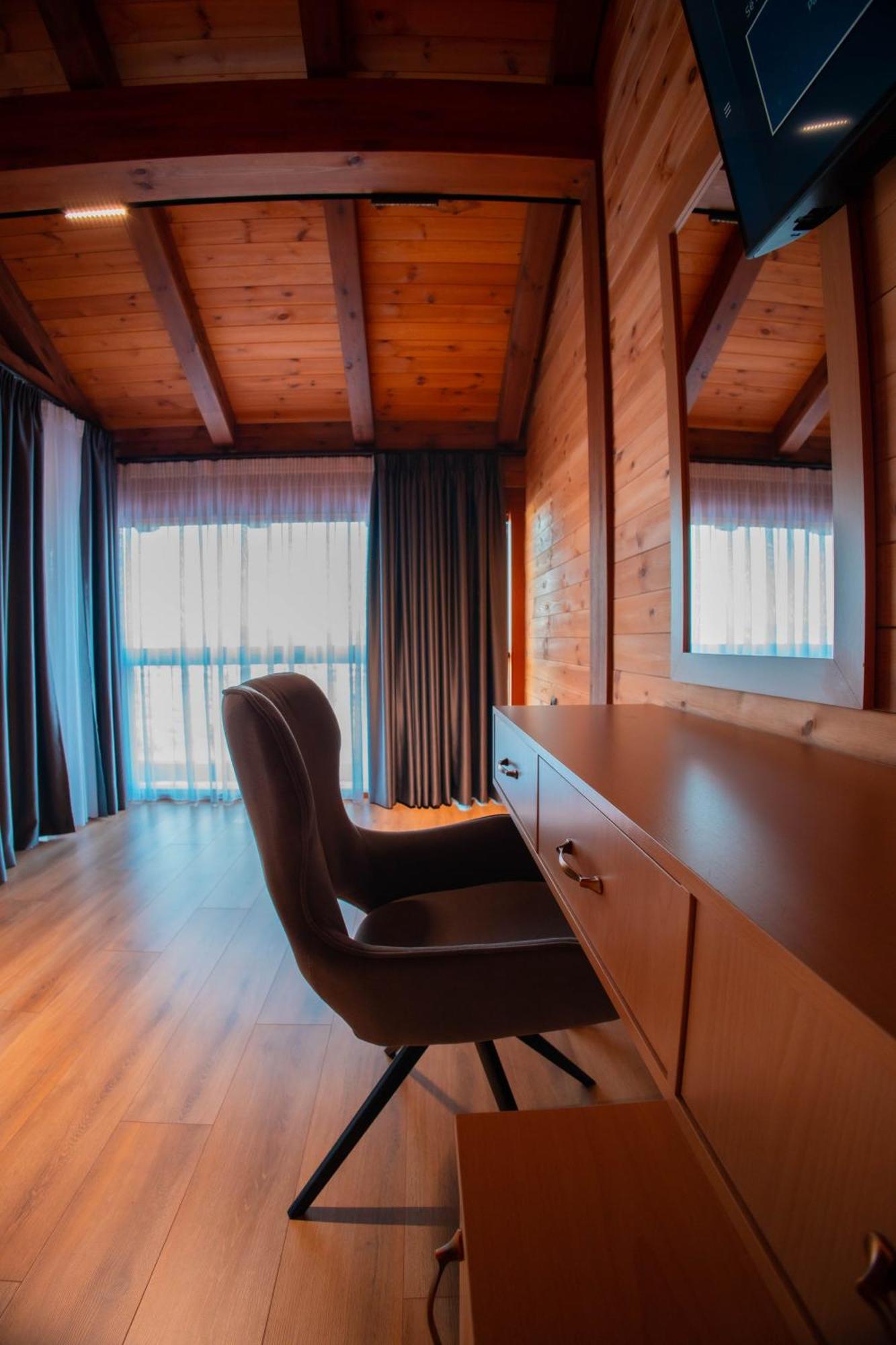 Hotel Shpija E Gjyshit Canaj Dış mekan fotoğraf