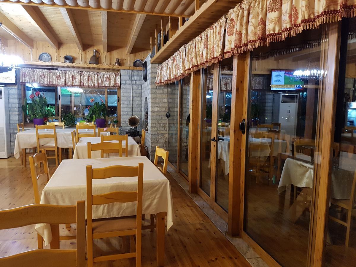 Hotel Shpija E Gjyshit Canaj Dış mekan fotoğraf