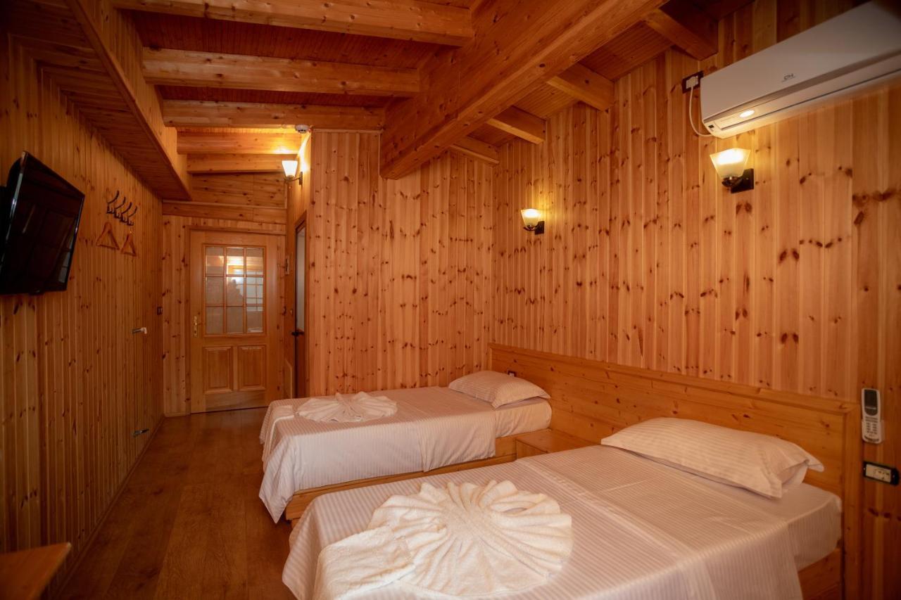 Hotel Shpija E Gjyshit Canaj Dış mekan fotoğraf