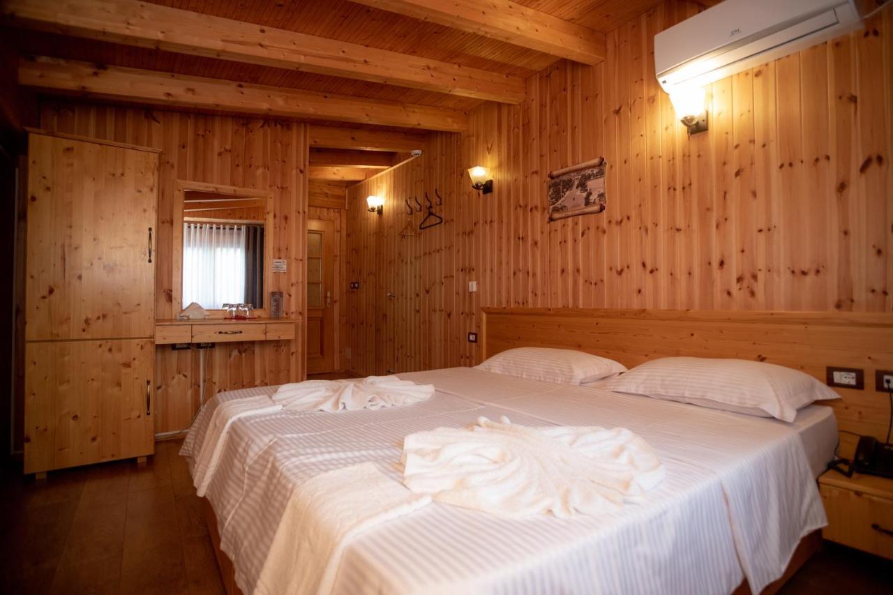 Hotel Shpija E Gjyshit Canaj Dış mekan fotoğraf