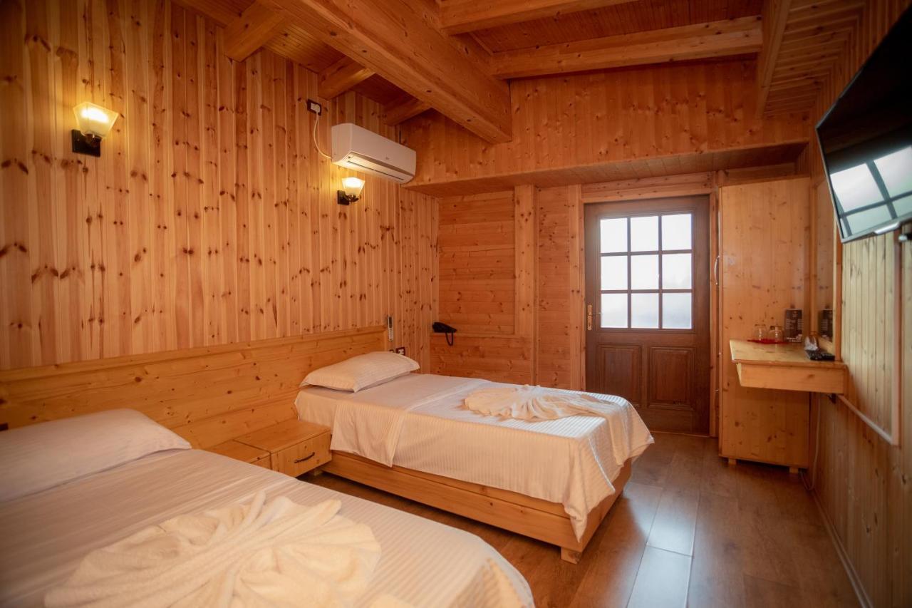 Hotel Shpija E Gjyshit Canaj Dış mekan fotoğraf