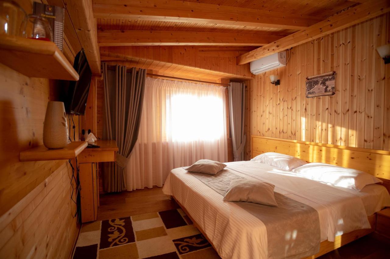 Hotel Shpija E Gjyshit Canaj Dış mekan fotoğraf